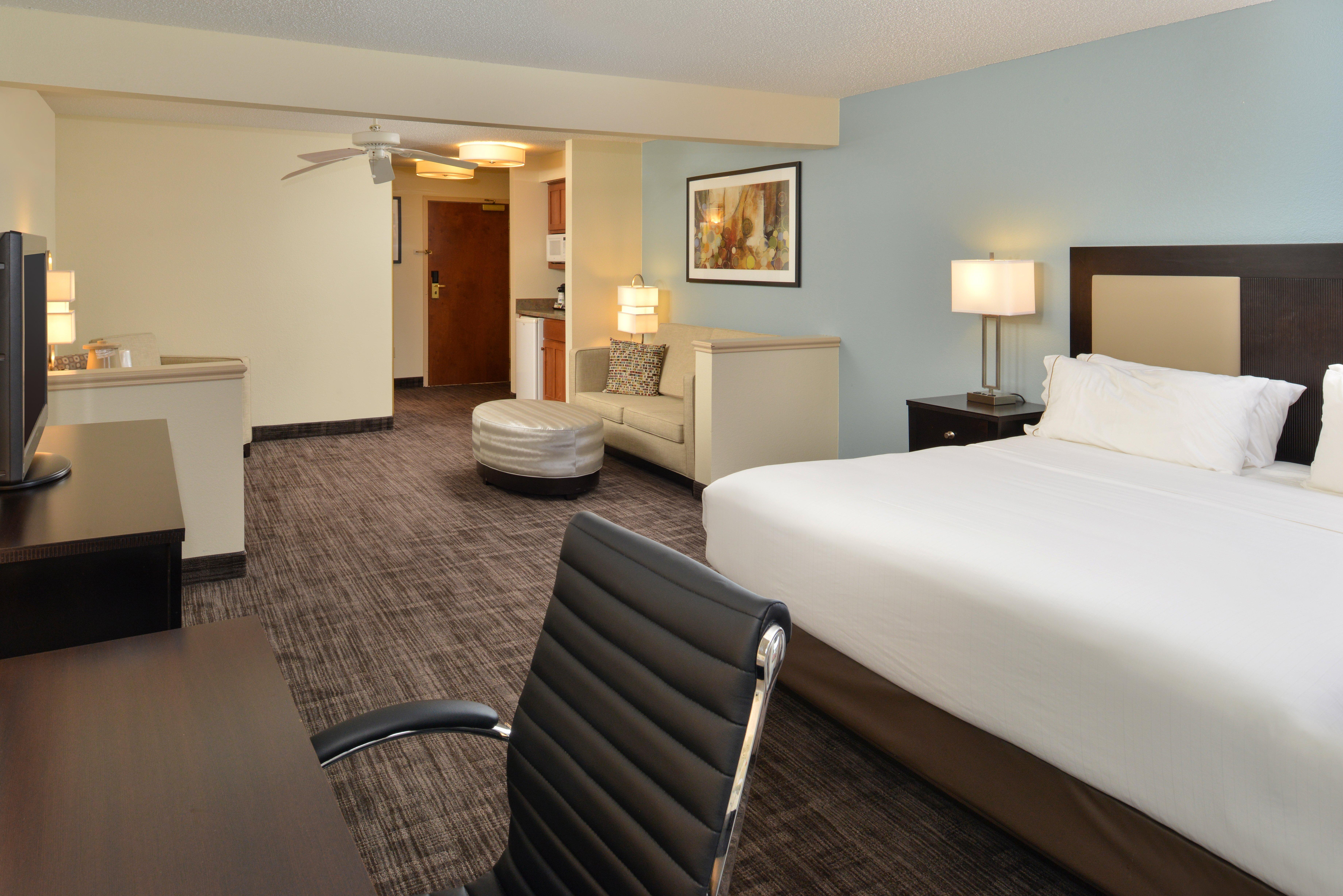 Holiday Inn Express Hotel & Suites-Saint Joseph By Ihg Exterior foto