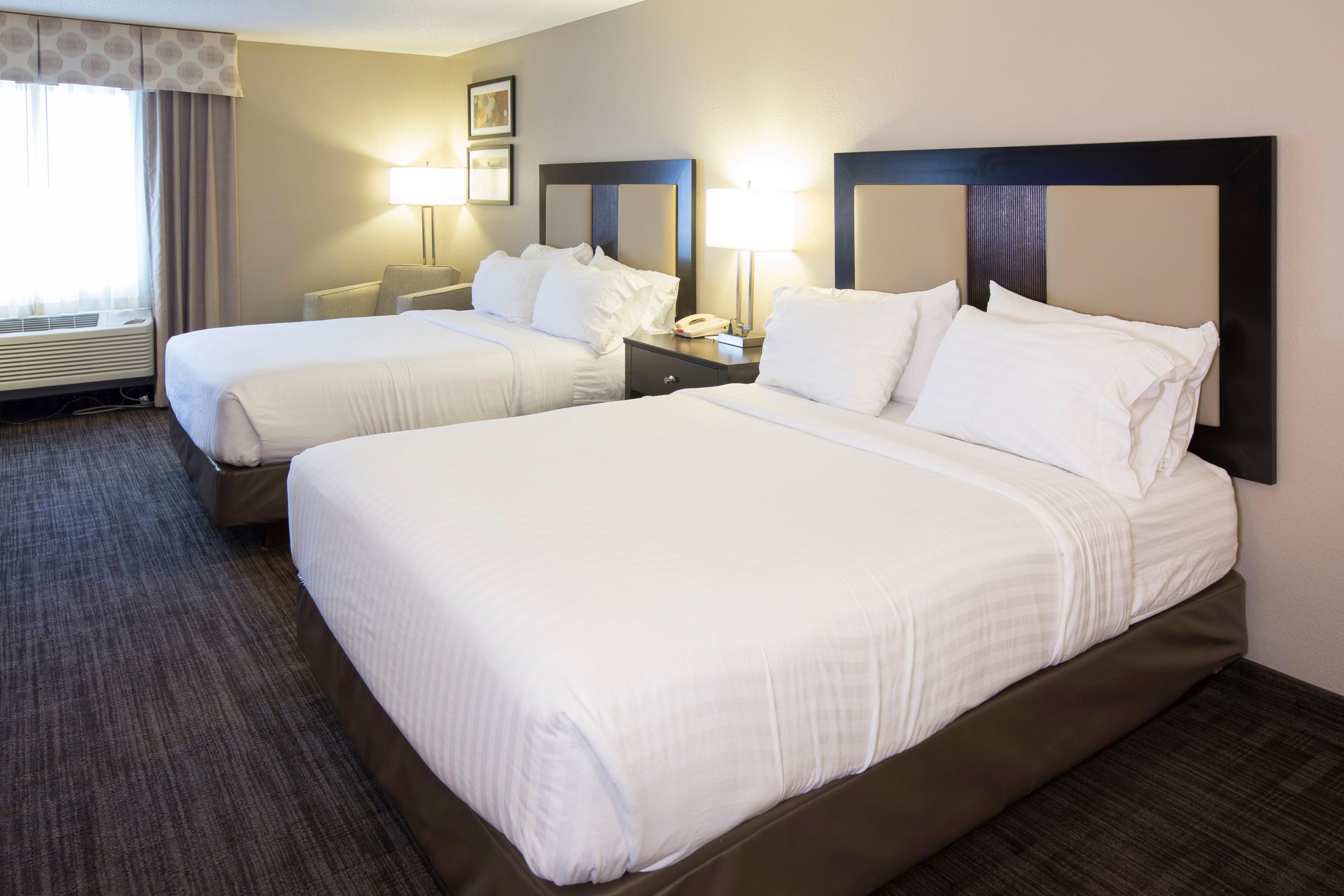 Holiday Inn Express Hotel & Suites-Saint Joseph By Ihg Exterior foto